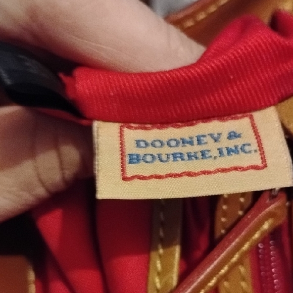 VTG Dooney & Bourke Camel & Brown Vacchetta Leather Monogram Handbag Crossbody - Picture 14 of 15